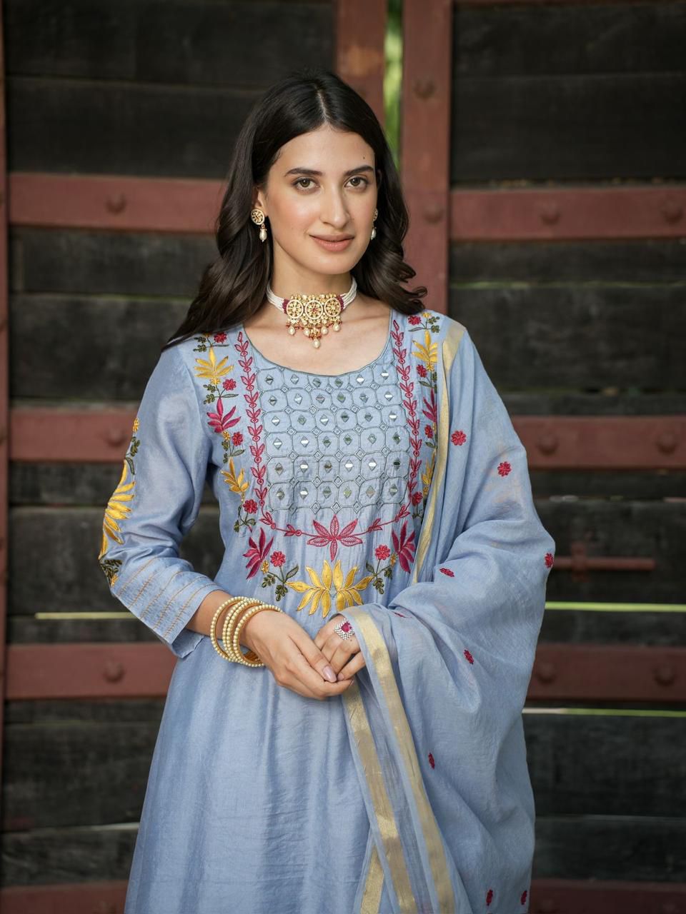 Mul Silk embroidery suit