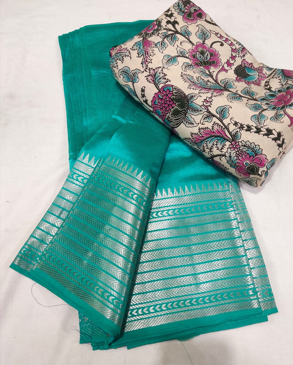 Mangalagiri handloom pattu by cotton
