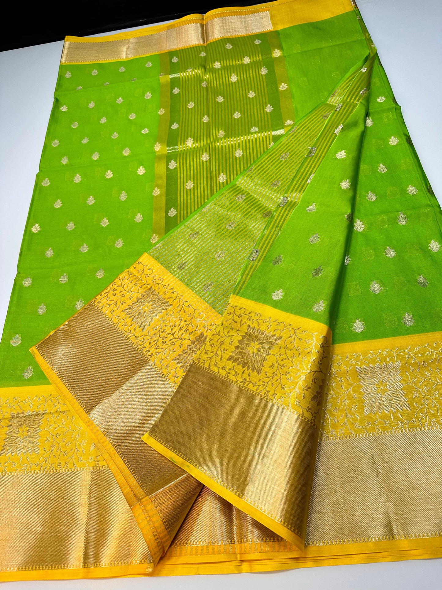 Banarasi crape silk saree