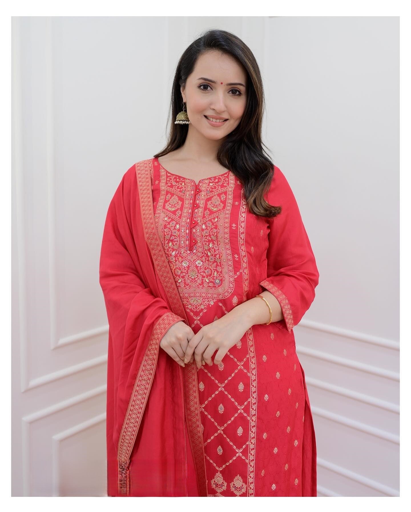 Designer Silk weaving suit (3pcs)