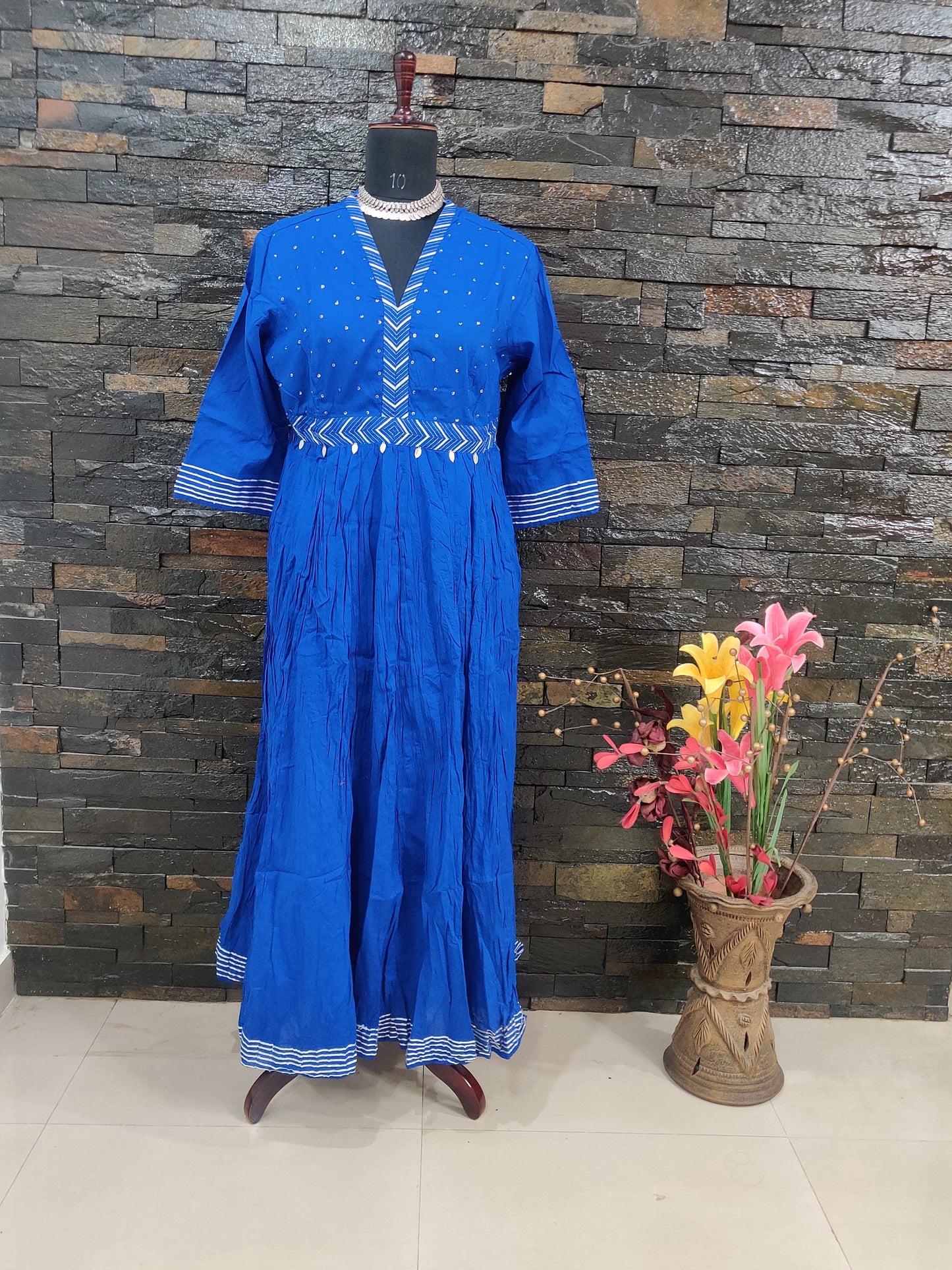 Aliya cut Gown