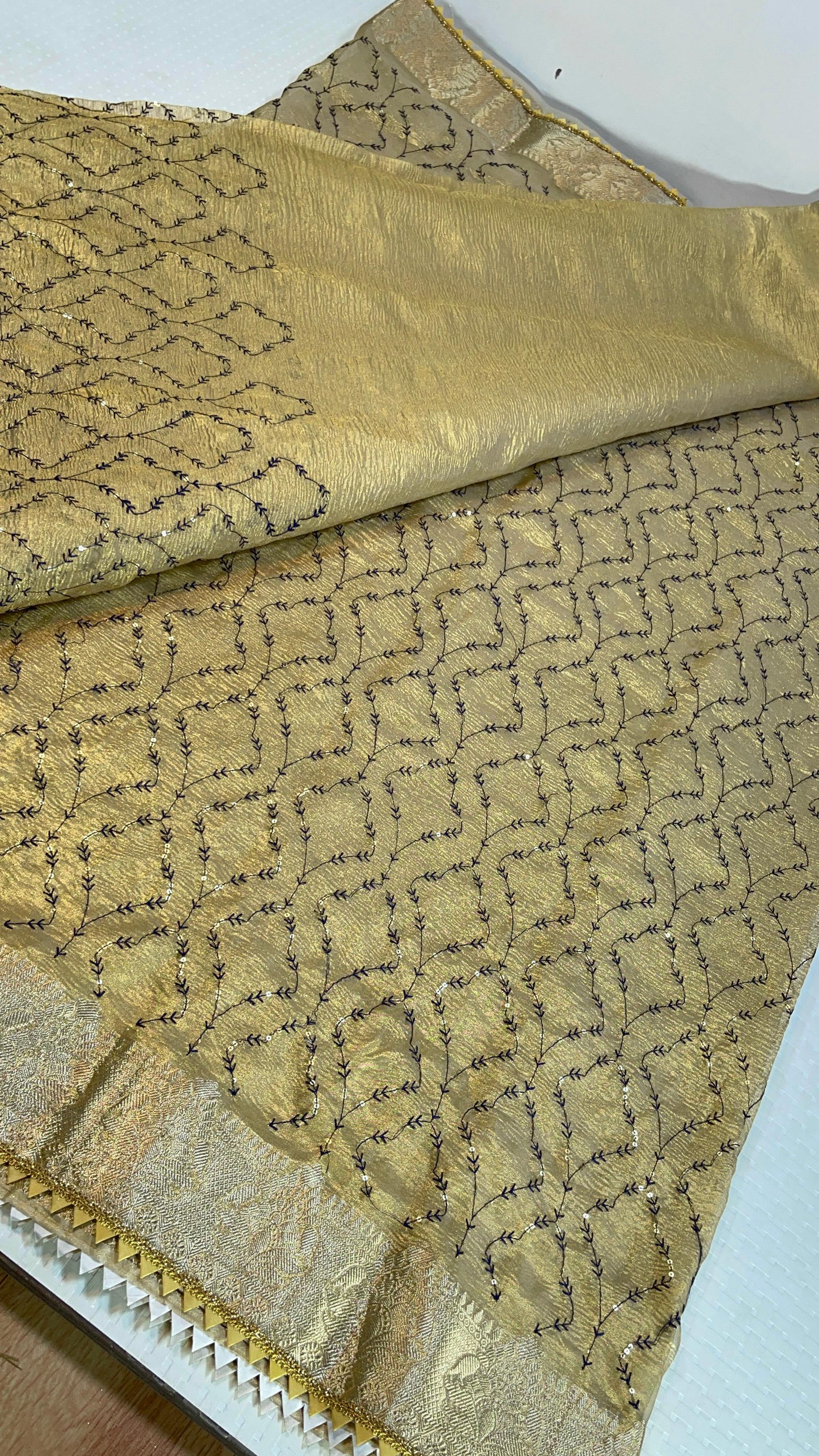 Crush Weave Saree