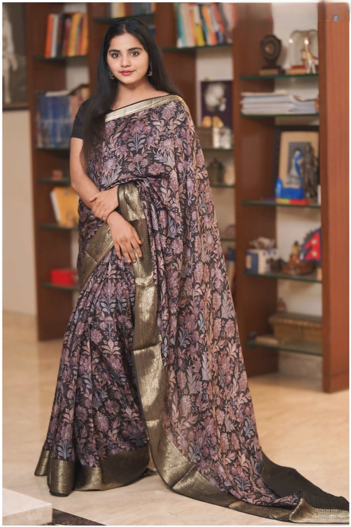 SILK SAREE WITH ZARI BORDER